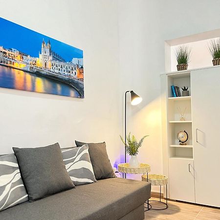 Maria & Matthias - Apartments In Central Of Floriana Bagian luar foto