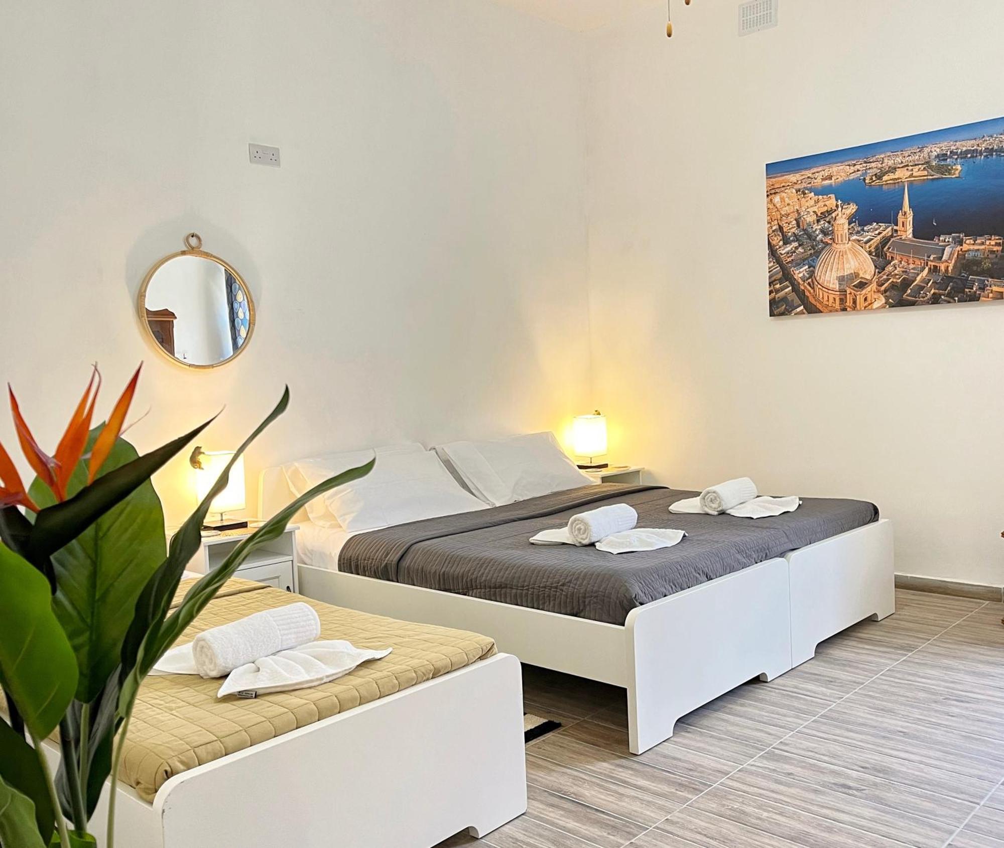 Maria & Matthias - Apartments In Central Of Floriana Bagian luar foto