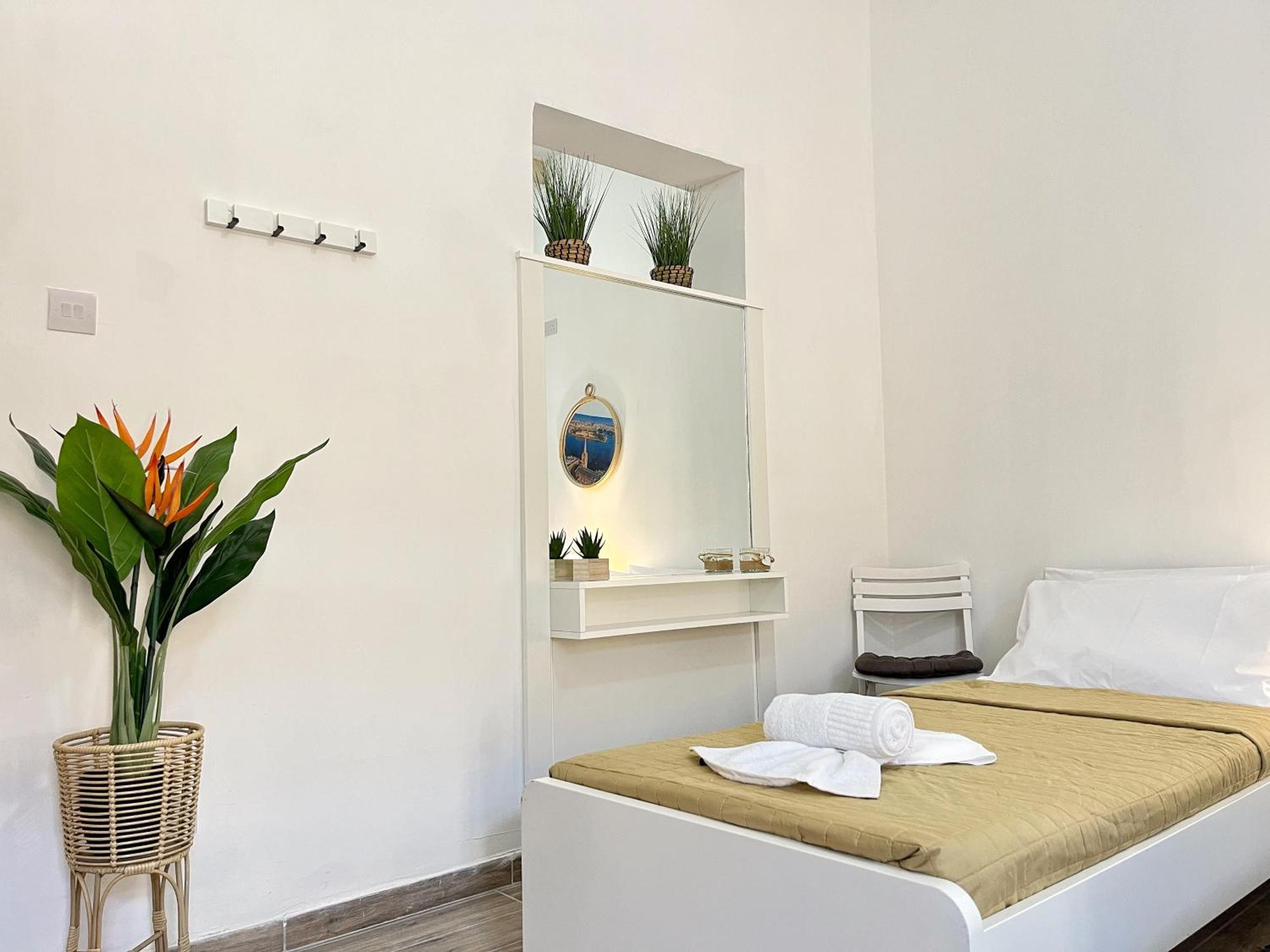 Maria & Matthias - Apartments In Central Of Floriana Bagian luar foto