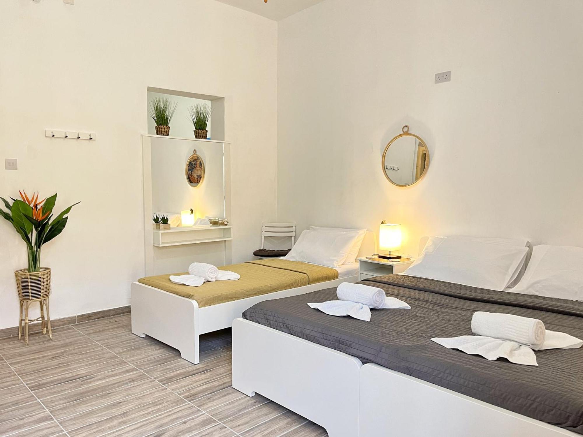 Maria & Matthias - Apartments In Central Of Floriana Bagian luar foto