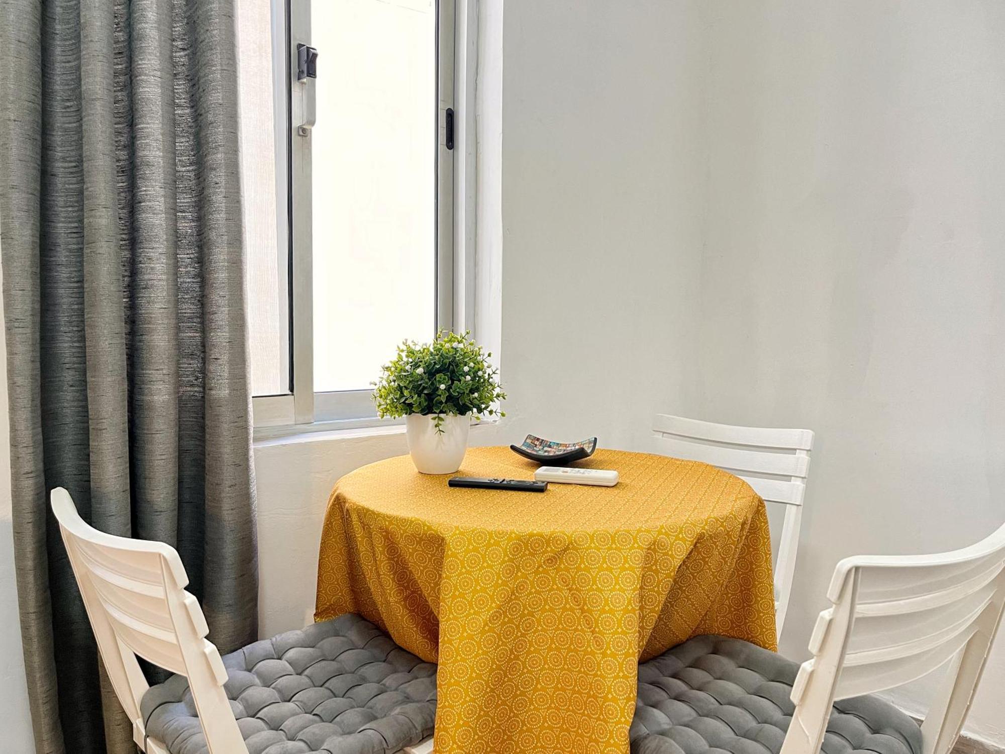 Maria & Matthias - Apartments In Central Of Floriana Bagian luar foto